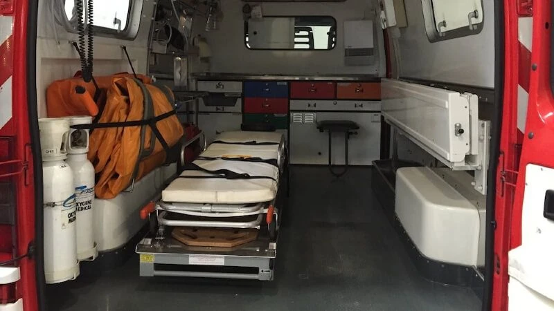 جابه‌جایی بیمار در آمبولانس خصوصی در کرج