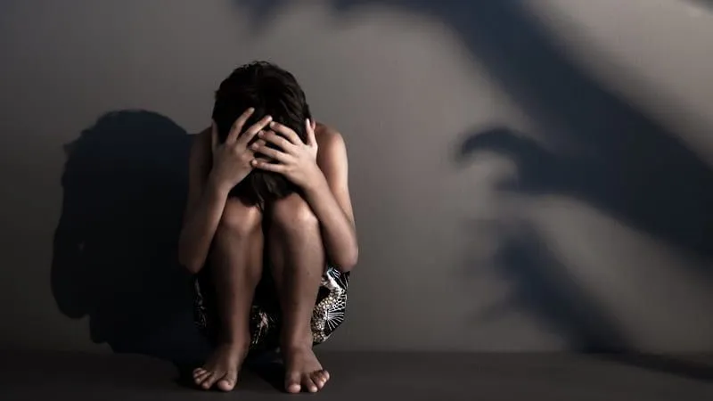 عوارض روحی و روانی اذیت و آزار جنسی کودکان